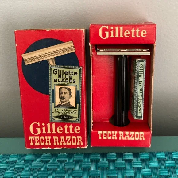 Gillette Tech Razor Vintage with Blue Blades NOS - Picture 6 of 15
